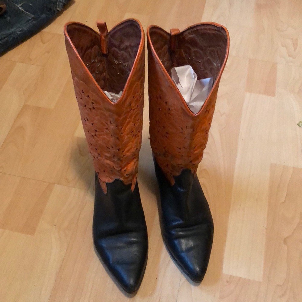 Charles David Vintage Orange Black cowboy boots